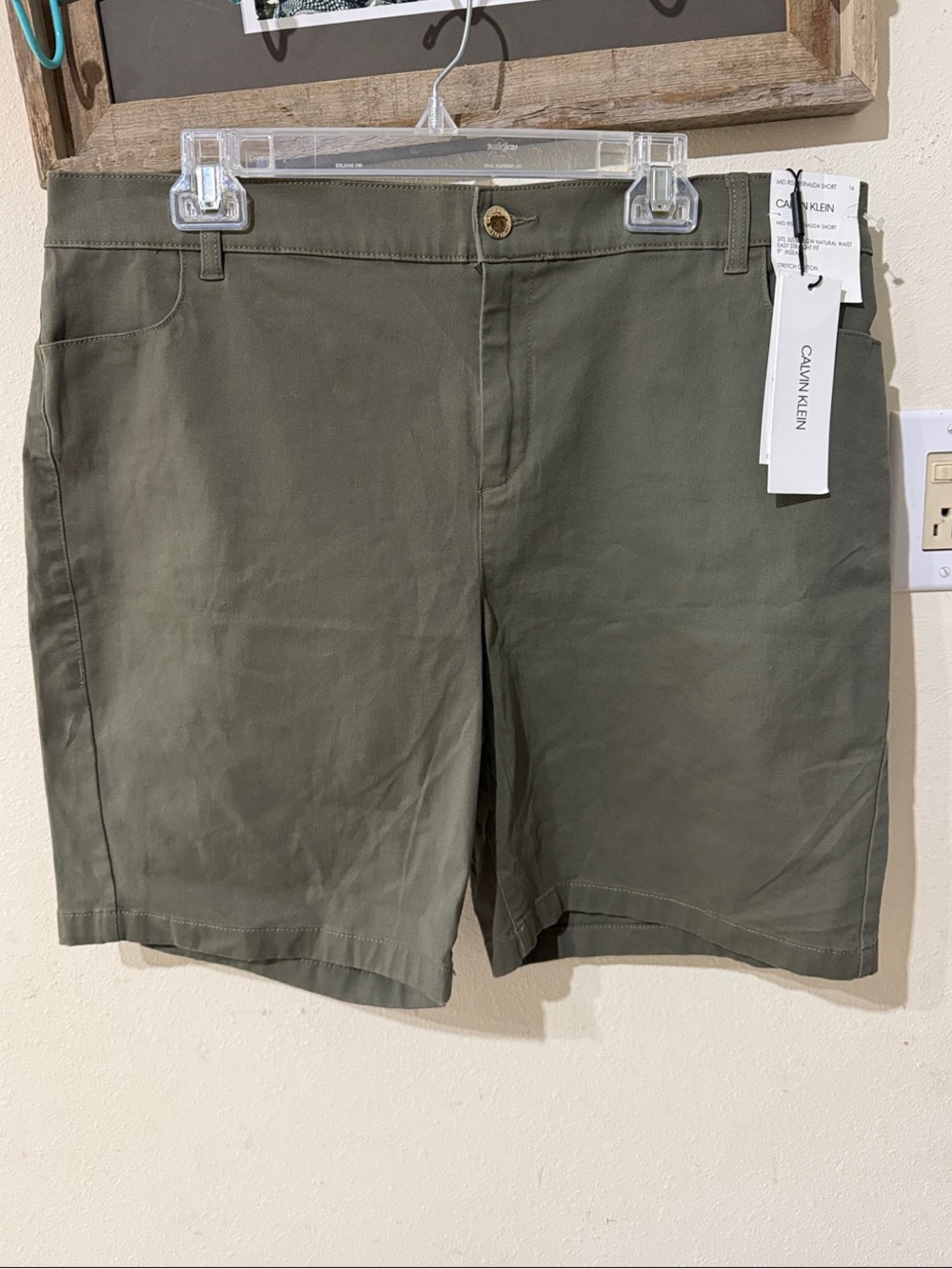 NWT Calvin Klein Olive Green Mid-Rise Bermuda Shorts